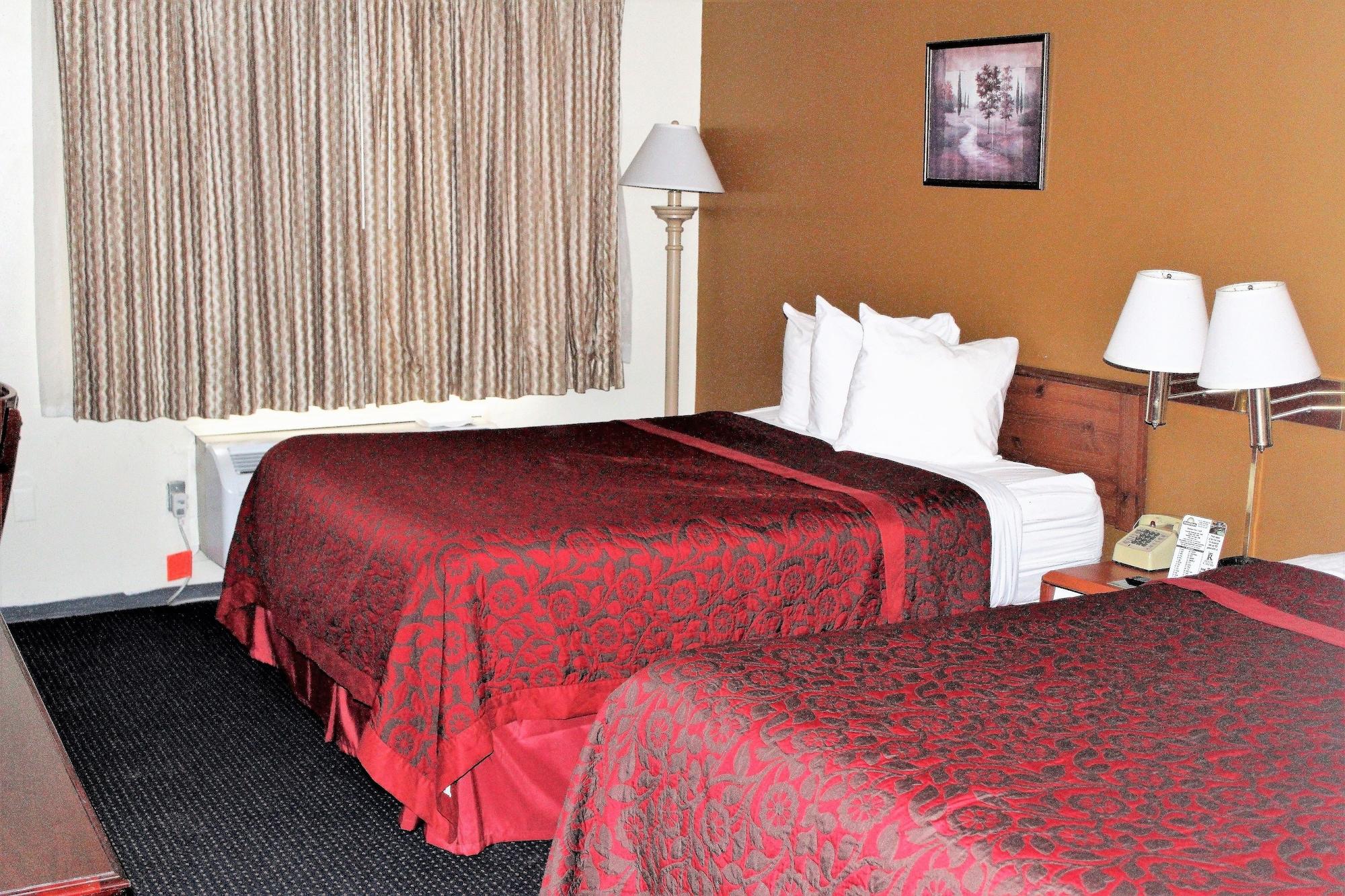 Days Inn By Wyndham Everett Bagian luar foto
